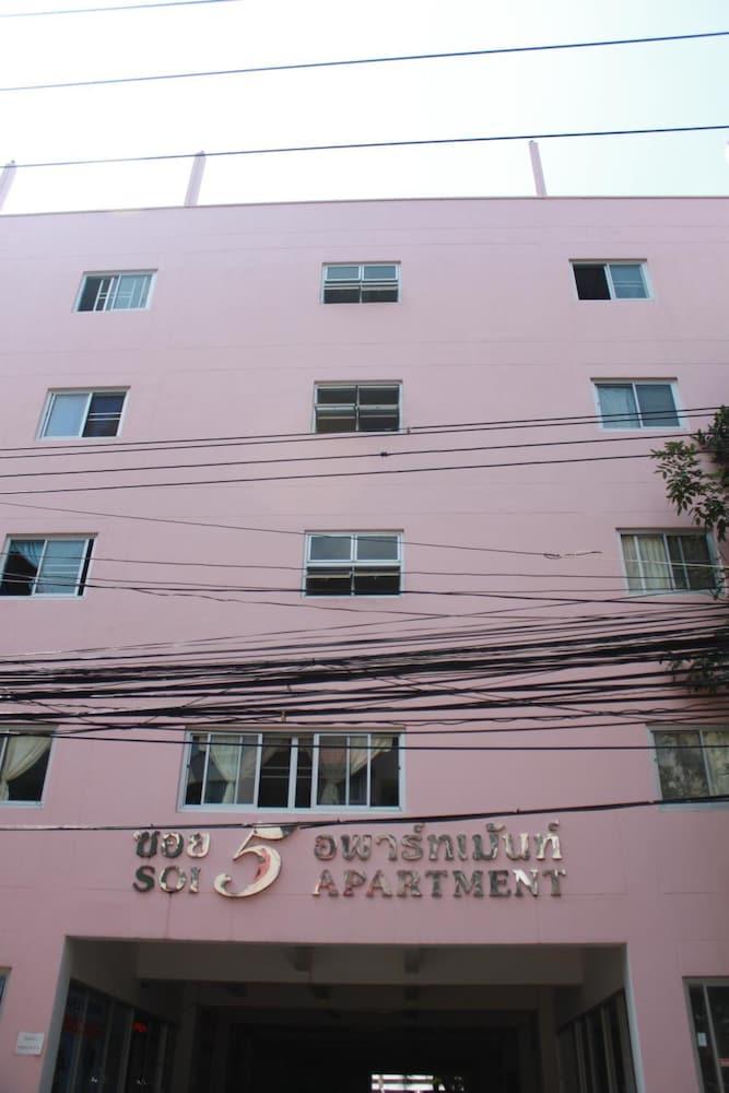 5巷公寓酒店 芭達亞 外观 照片